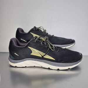 ALTRA RIVERA 2, Black, Size M11, Used. Good Conditions.